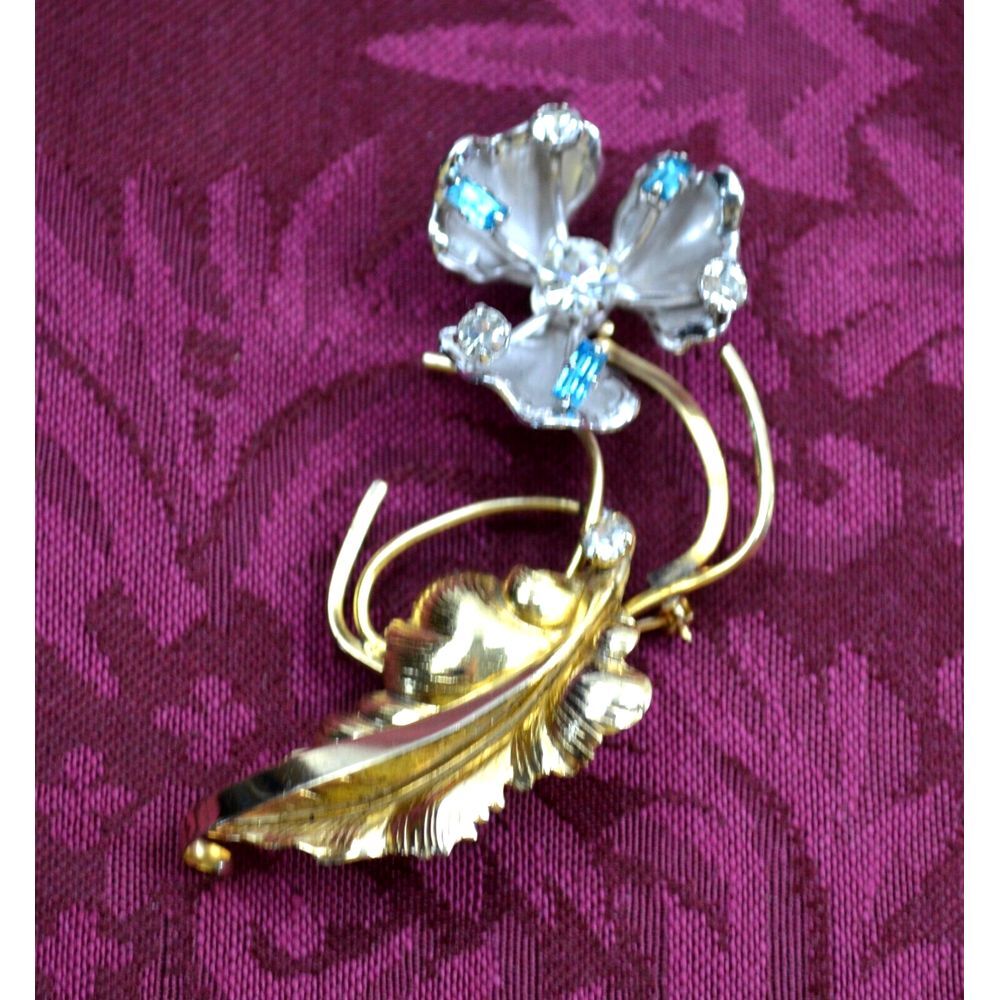 Vtg Gold Tone Brooch / Pin Flower Shaped 2-Tier Blue & Clear Rhinestones 2.75"